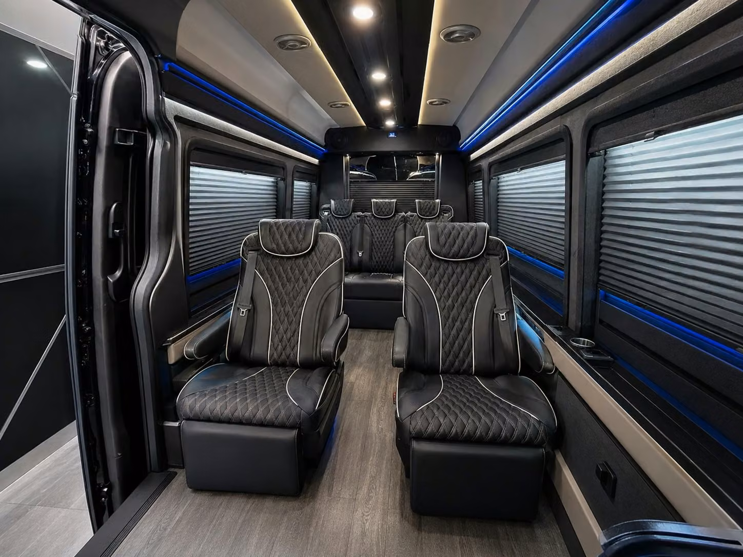 large group airport transportation for sports teams schools and organizations